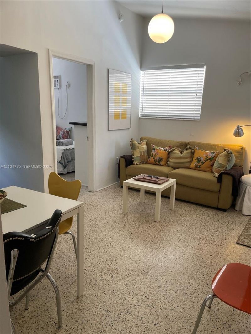 1635 SW 6th St , Unit 3, Miami, FL 33135 Photo