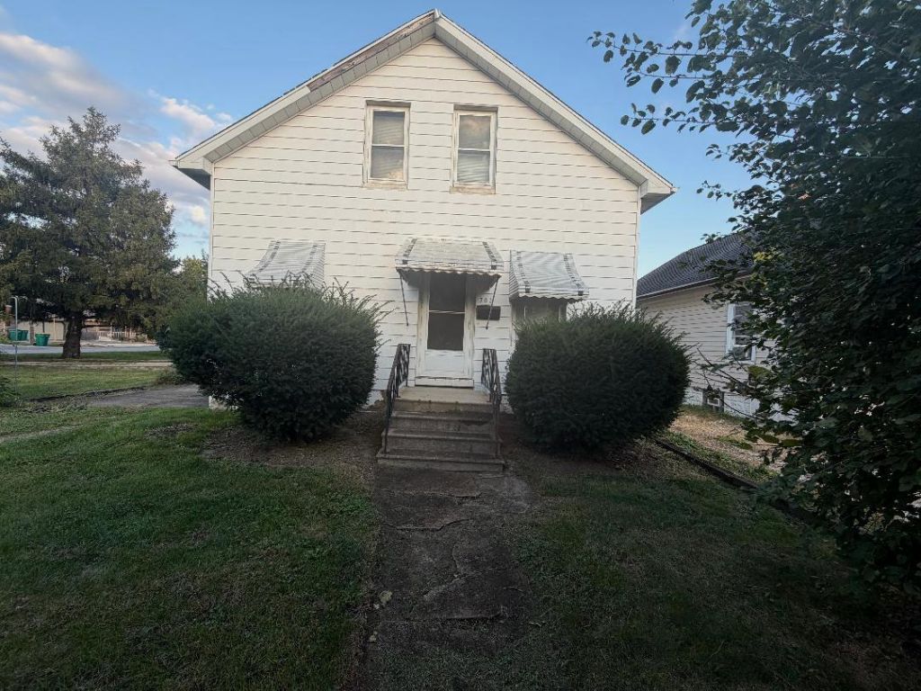 702 Davis Avenue, Rockdale, IL 60436 Main Photo