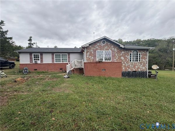 692 Clay Road, Skipwith, VA 23968