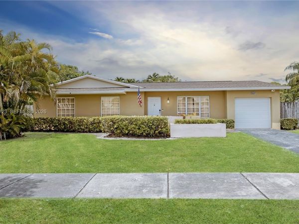 10520 SW 124th Ave , Miami, FL 33186