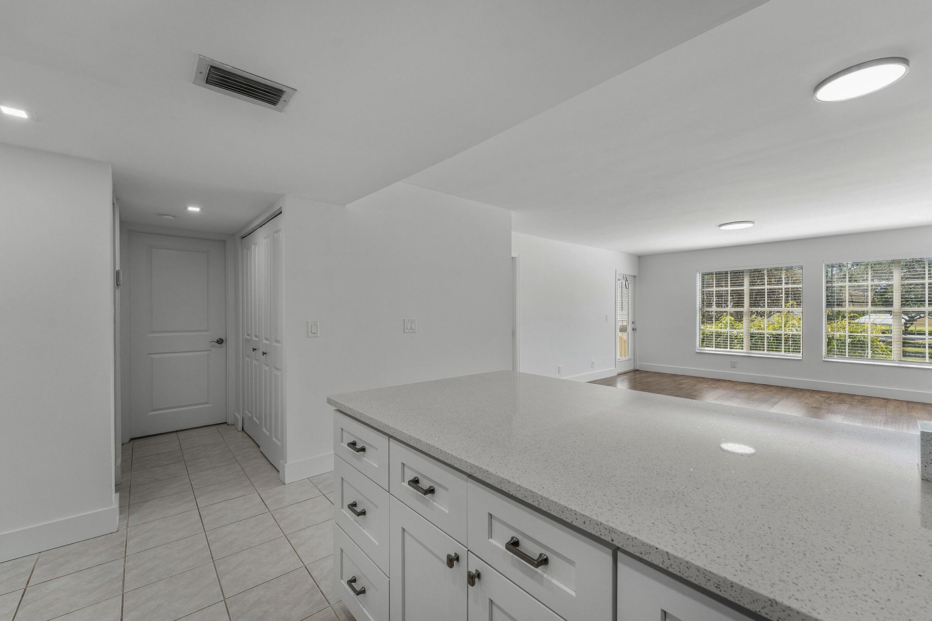 6283 La Costa Drive, Unit E, Boca Raton, FL 33433 Photo