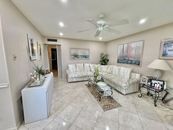 49 Norwich C, West Palm Beach, FL 33417