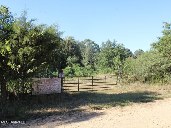 0 Old Hudsonville Road, Holly Springs, MS 38635