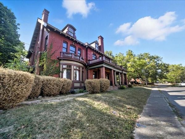 1000 W Grand Avenue, Dayton, OH 45402