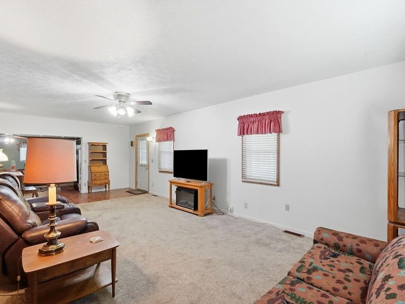 7570 Troy Road, Springfield, OH 45502 Photo 12