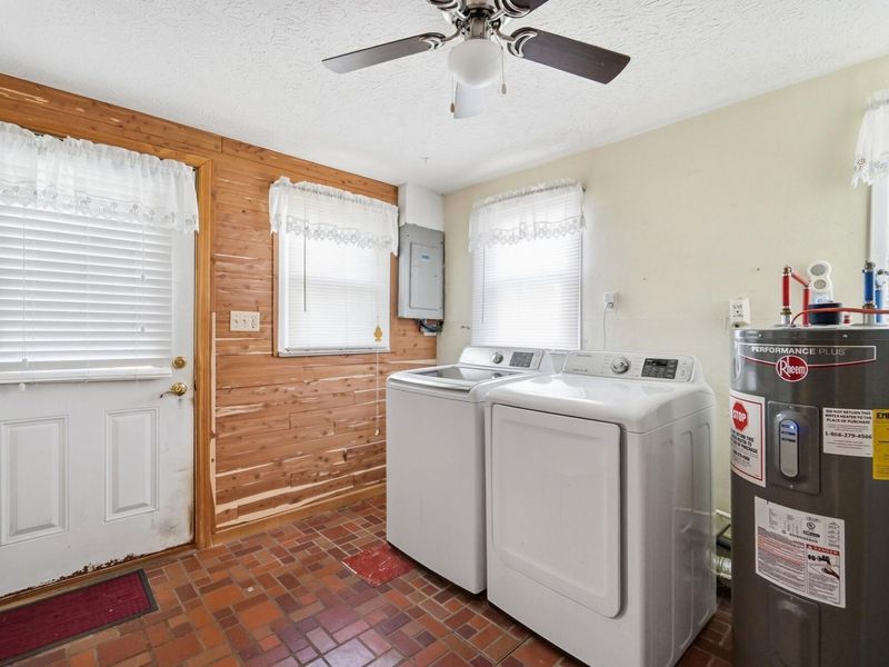 7570 Troy Road, Springfield, OH 45502 Photo 25