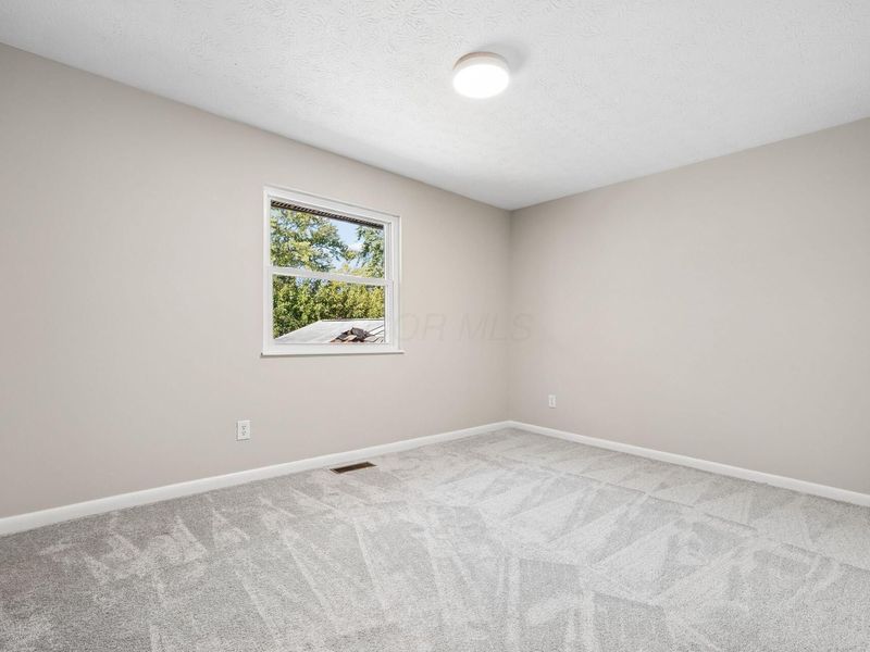 3186 Valleywood Drive, Columbus, OH 43223 Photo 23