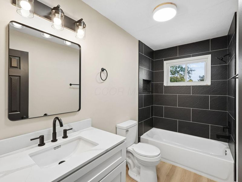3186 Valleywood Drive, Columbus, OH 43223 Photo 26