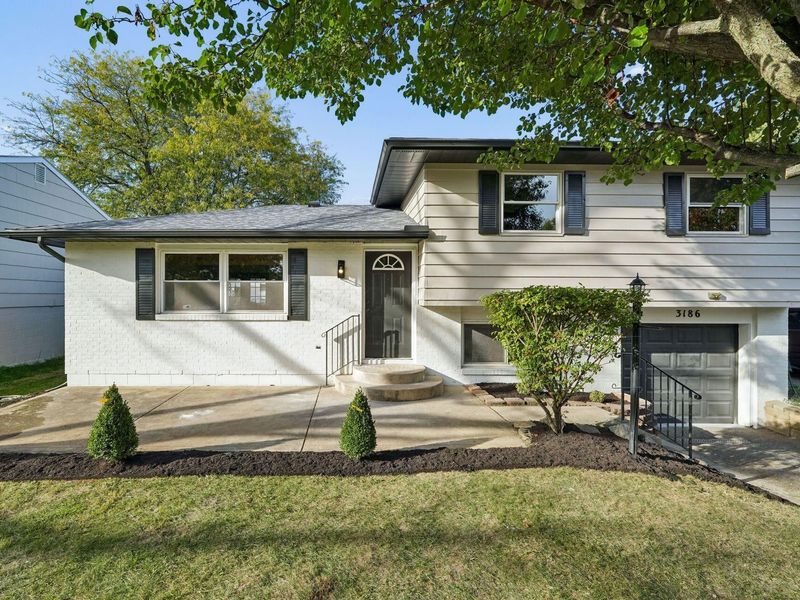 3186 Valleywood Drive, Columbus, OH 43223 Photo 3
