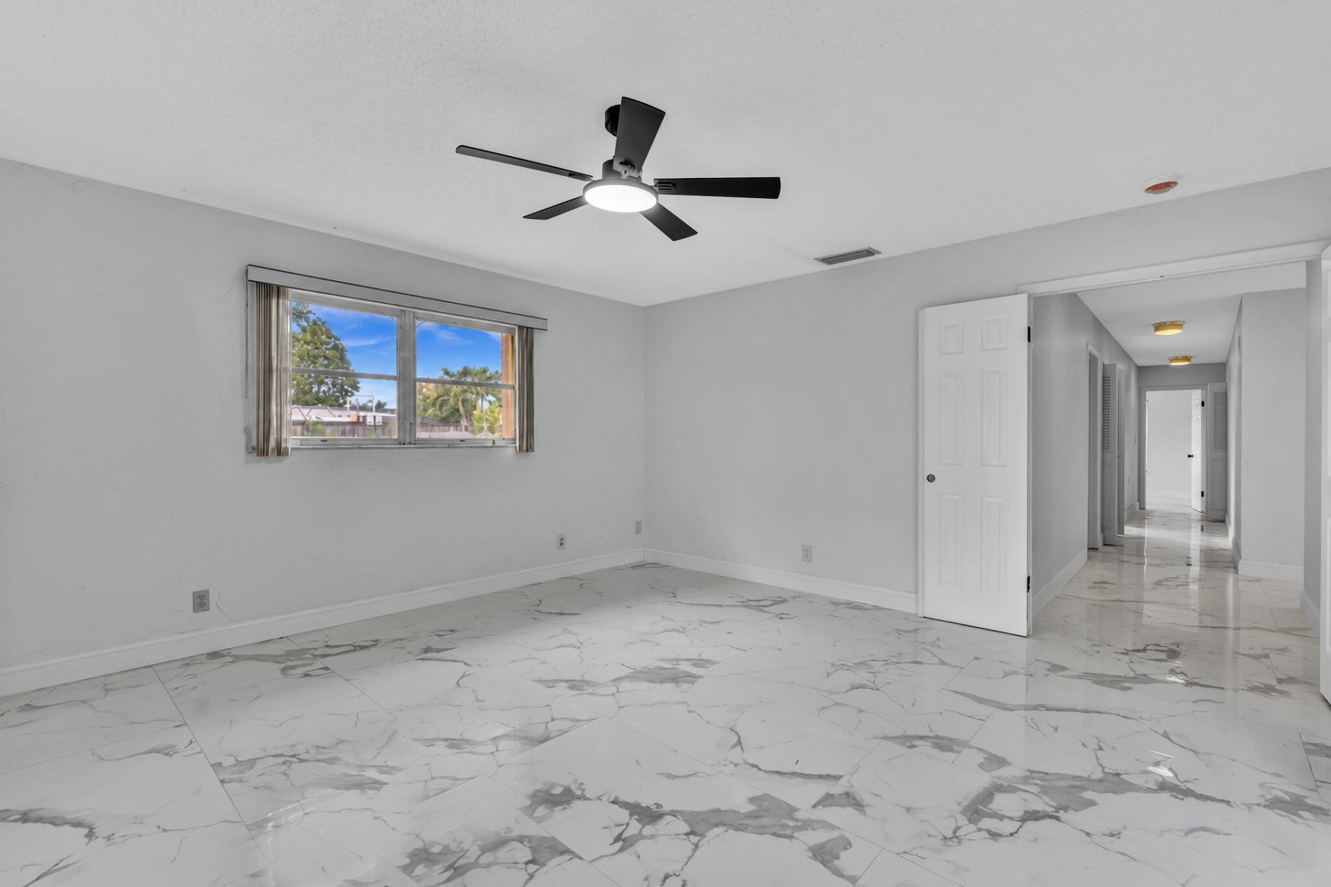 8866 NW 2nd Place, Coral Springs, FL 33071 Photo