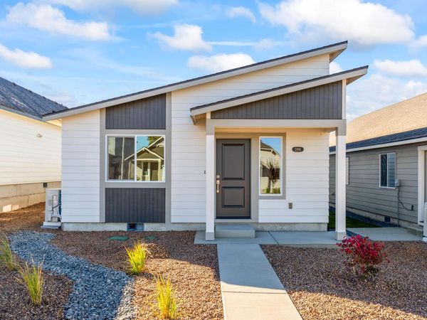 3996 SW Obsidian Place, Unit 138, Redmond, OR 97756