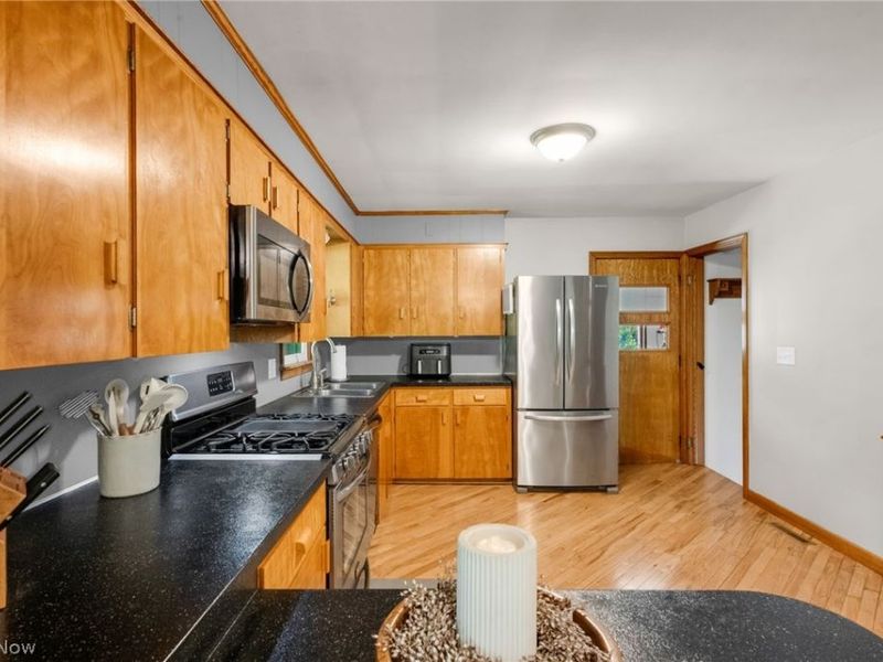 101 Starkey Drive, Newcomerstown, OH 43832 Photo 11