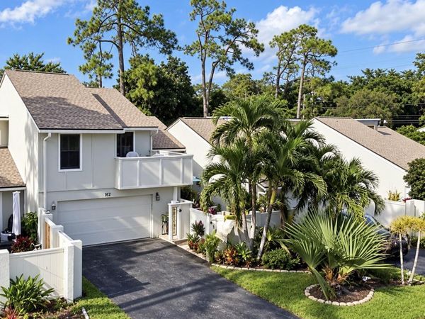 653 Spinnaker Court, Wellington, FL 33414