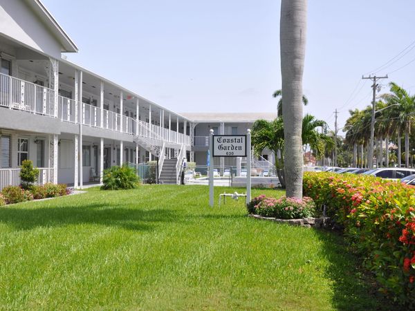 630 Layne Boulevard, Unit 208, Hallandale Beach, FL 33009