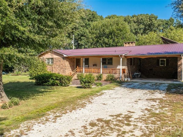 1839 Upper Road, Seagrove, NC 27341
