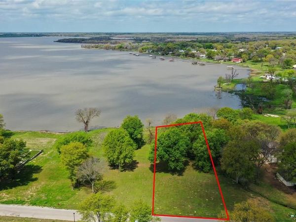 1520 Shoreline Drive , Mabank, TX 75143