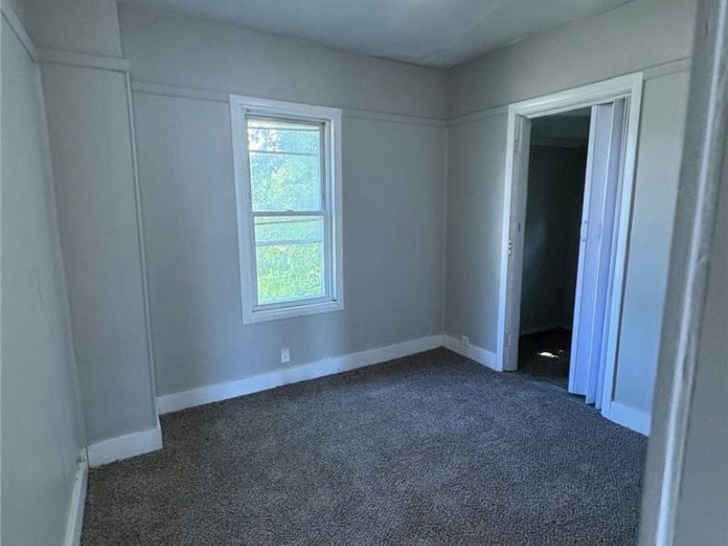 934 Alhambra Road, Cleveland, OH 44110 Photo 6