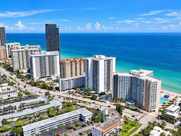 3180 S Ocean Drive, Unit 304, Hallandale Beach, FL 33009
