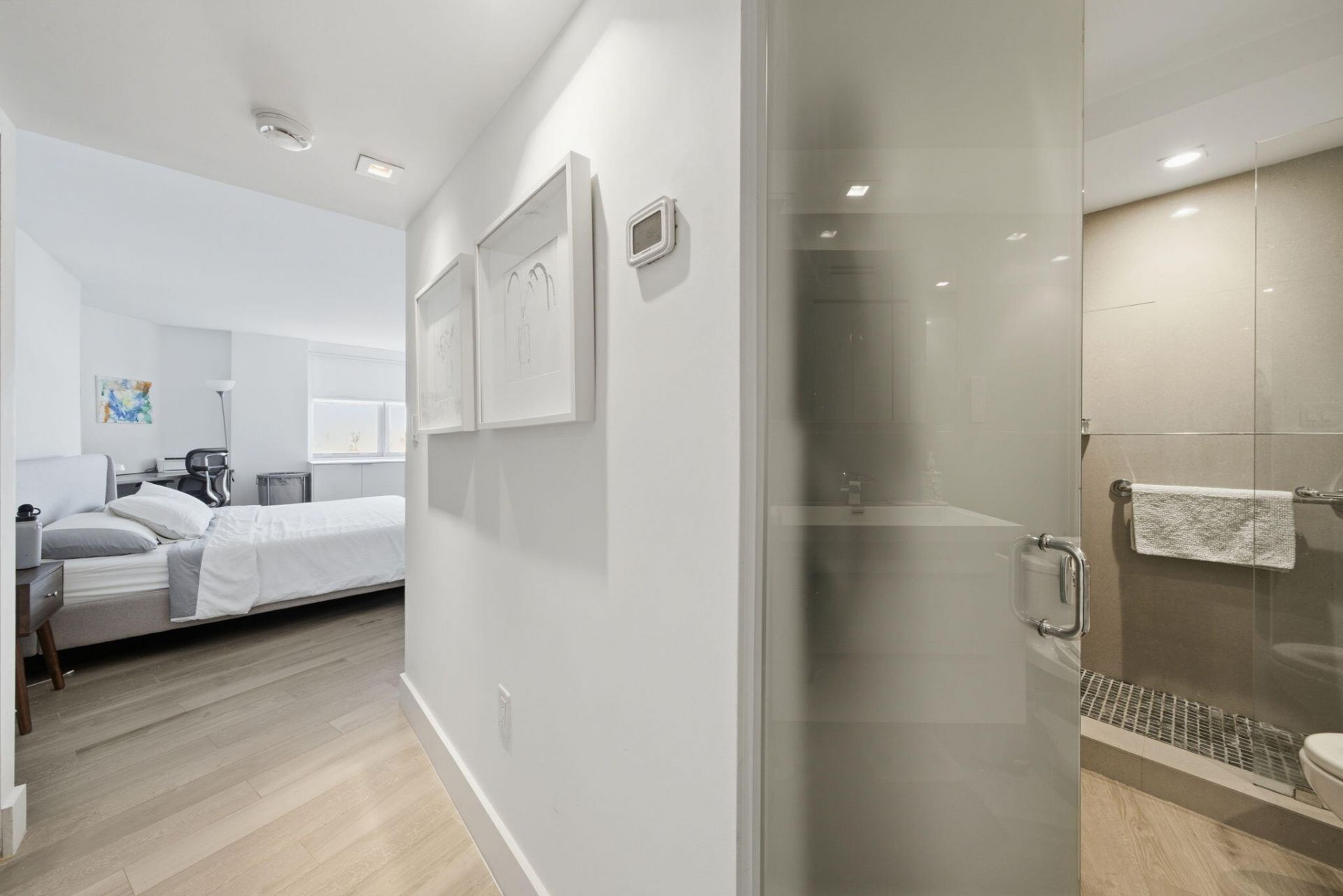 3180 S Ocean Drive, Unit 304, Hallandale Beach, FL 33009 Photo