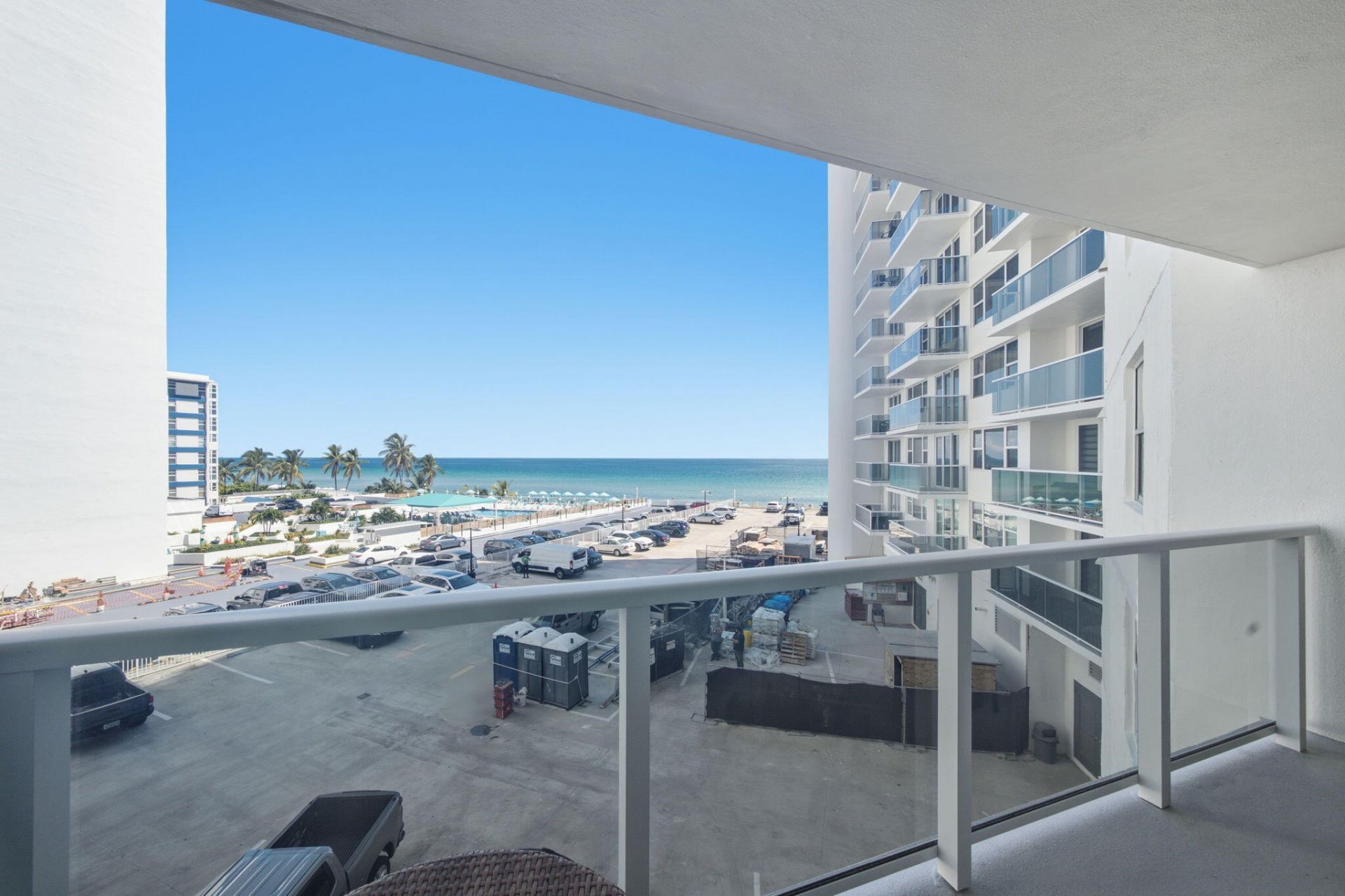3180 S Ocean Drive, Unit 304, Hallandale Beach, FL 33009 Photo