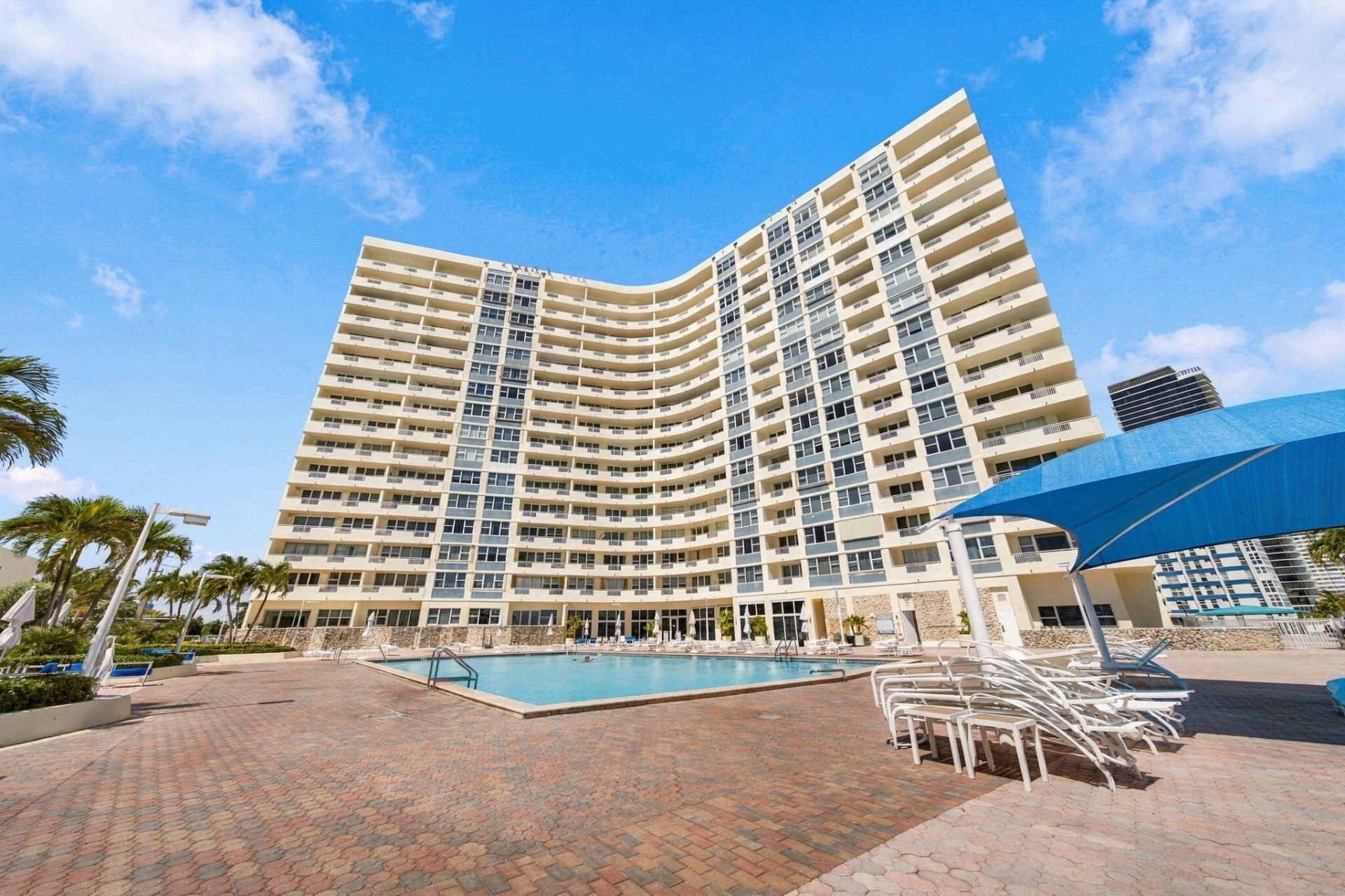 3180 S Ocean Drive, Unit 304, Hallandale Beach, FL 33009 Photo