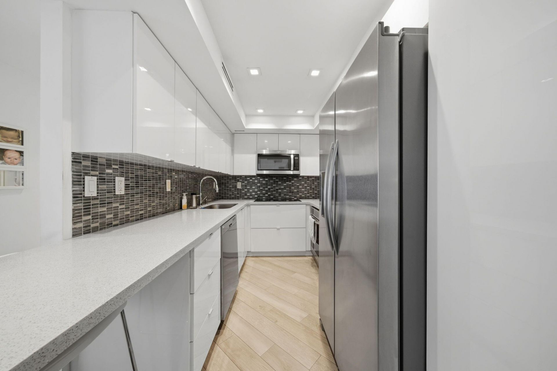 3180 S Ocean Drive, Unit 304, Hallandale Beach, FL 33009 Photo