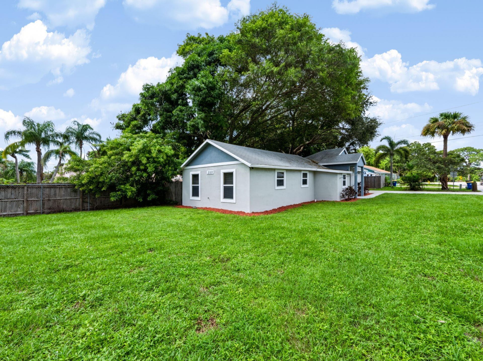 3109 SE Amherst Street, Stuart, FL 34997 Photo
