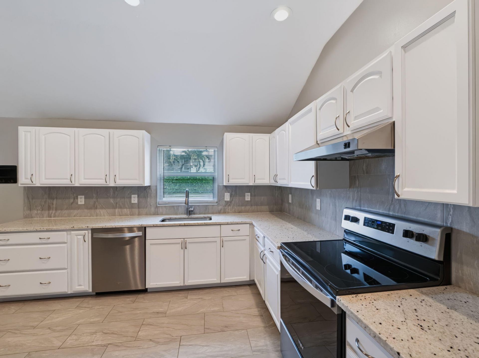 3109 SE Amherst Street, Stuart, FL 34997 Photo