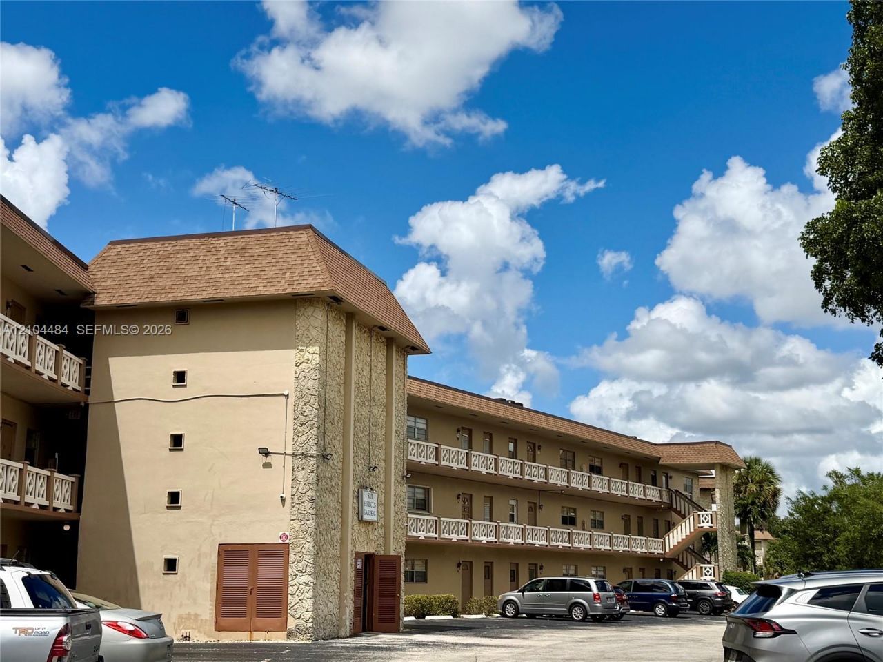 5001 W Oakland Park Blvd, Unit 305, Lauderdale Lakes, FL 33313 Photo