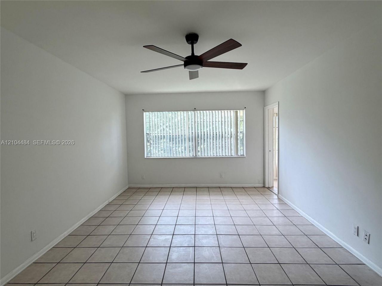 5001 W Oakland Park Blvd, Unit 305, Lauderdale Lakes, FL 33313 Photo