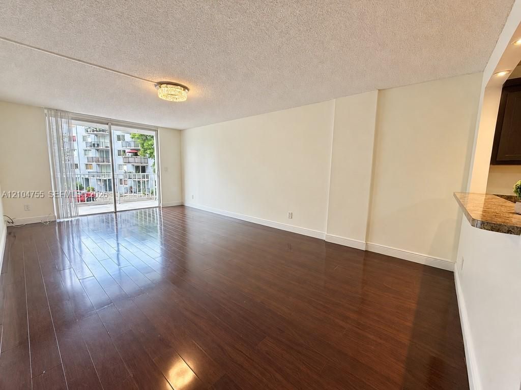 1465 NE 123rd St , Unit 205, North Miami, FL 33161 Photo