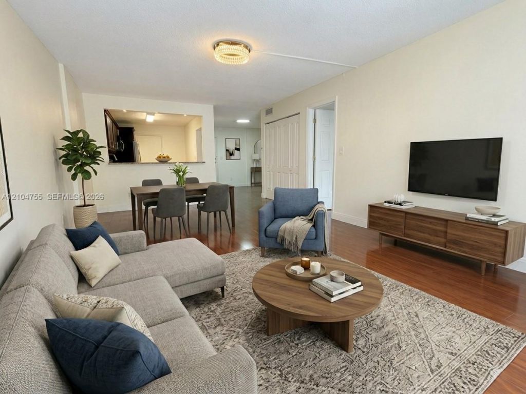 1465 NE 123rd St , Unit 205, North Miami, FL 33161 Photo