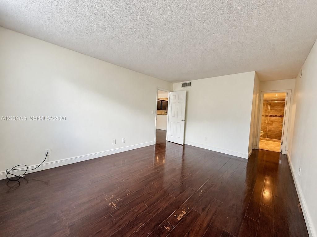 1465 NE 123rd St , Unit 205, North Miami, FL 33161 Photo