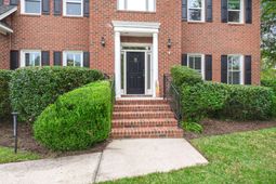 136 Levin Court photo 4
