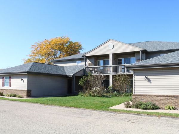 705 Horicon St, Unit #1, Horicon, WI 53032
