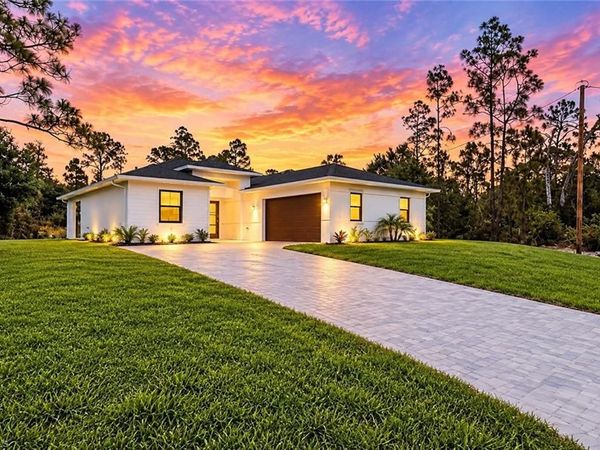 719 Almelia ST E, LEHIGH ACRES, FL 33974