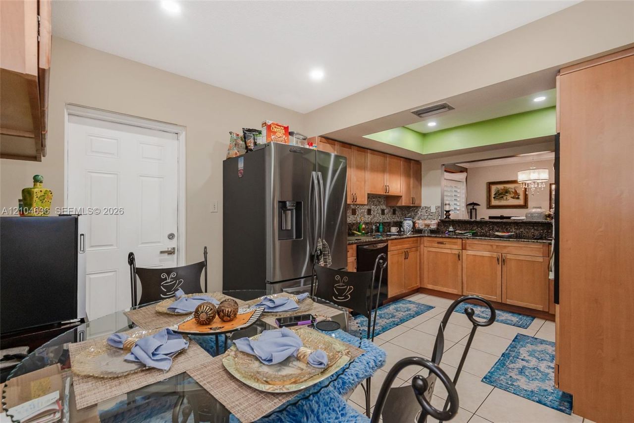 6100 NW 73rd Ave, Tamarac, FL 33321 Photo