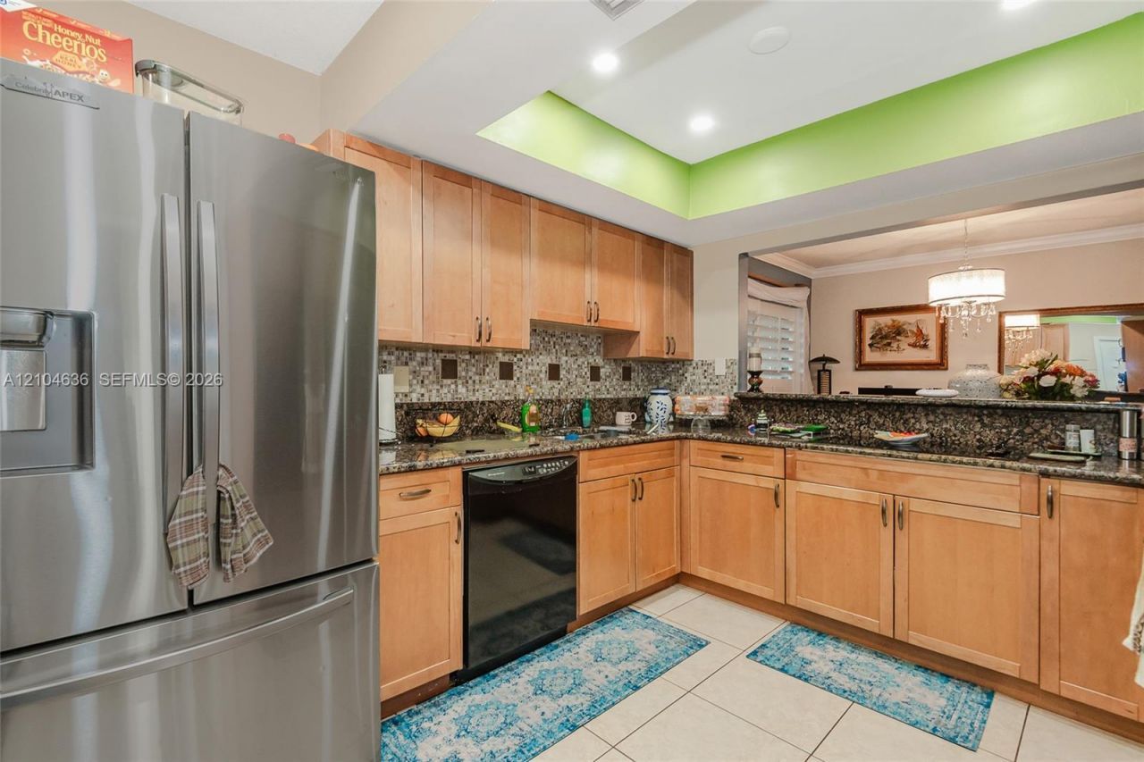 6100 NW 73rd Ave, Tamarac, FL 33321 Photo