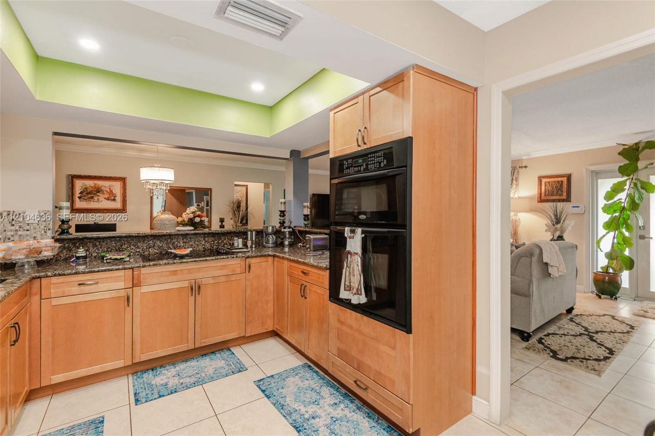 6100 NW 73rd Ave, Tamarac, FL 33321 Photo