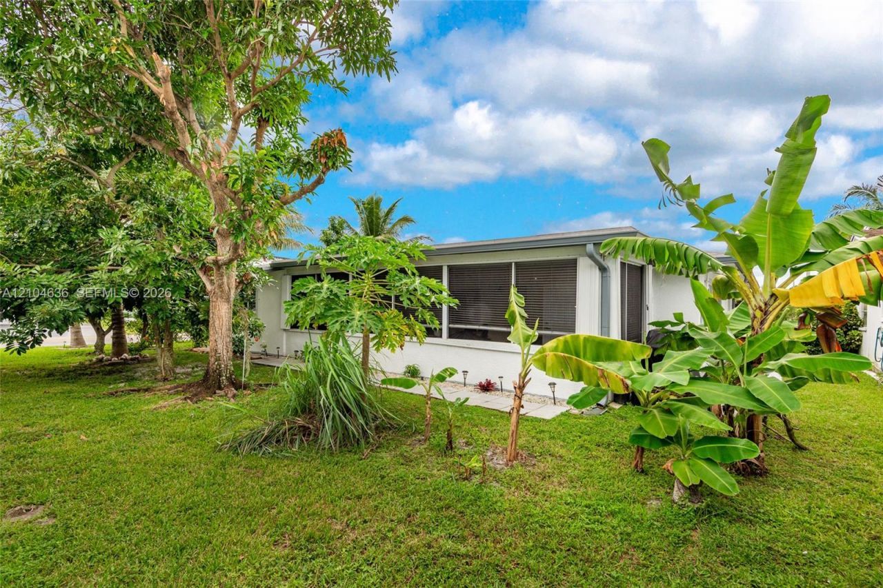 6100 NW 73rd Ave, Tamarac, FL 33321 Photo