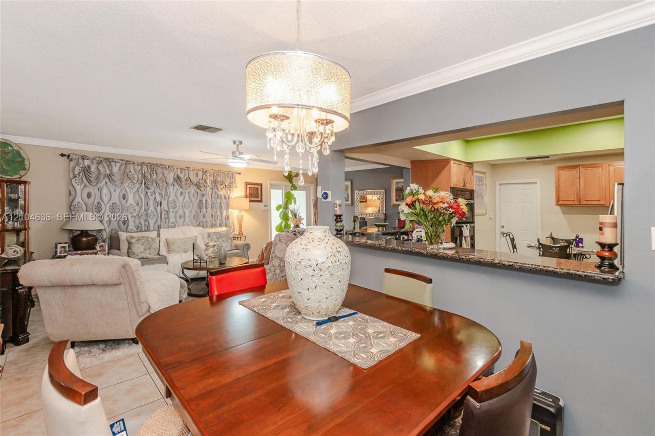 6100 NW 73rd Ave, Tamarac, FL 33321 Photo