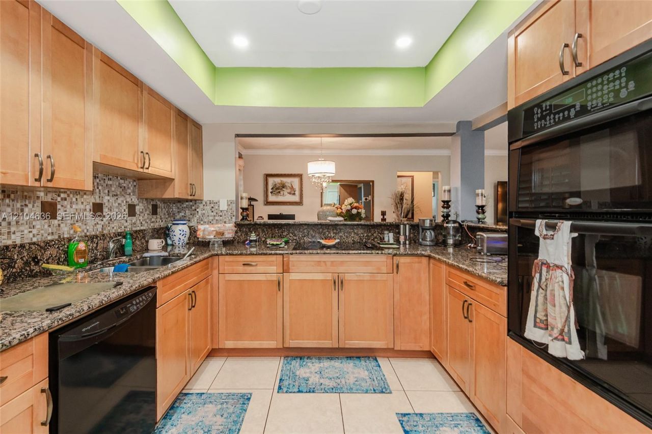 6100 NW 73rd Ave, Tamarac, FL 33321 Photo