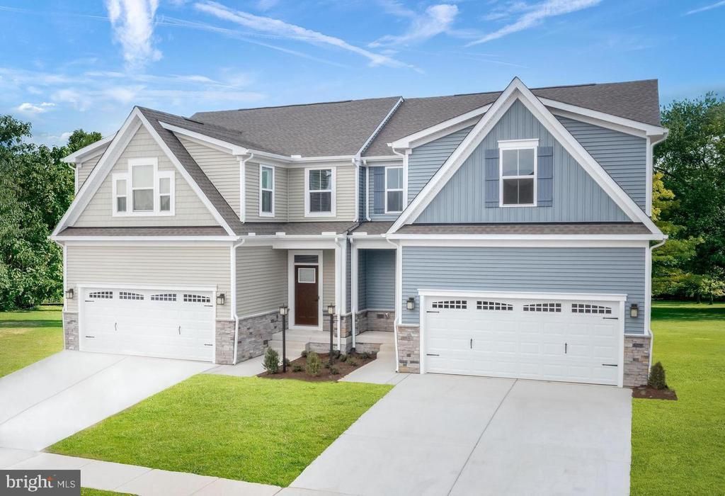 736 Jack Nicklaus Circle, York, PA 17403 Main Photo