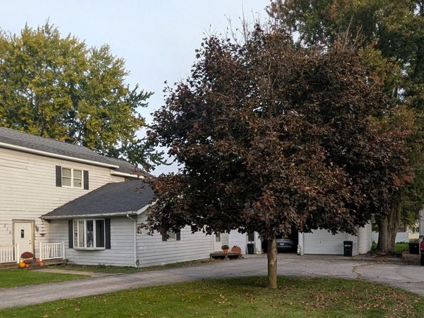216 W Cooper Street , McComb, OH 45858