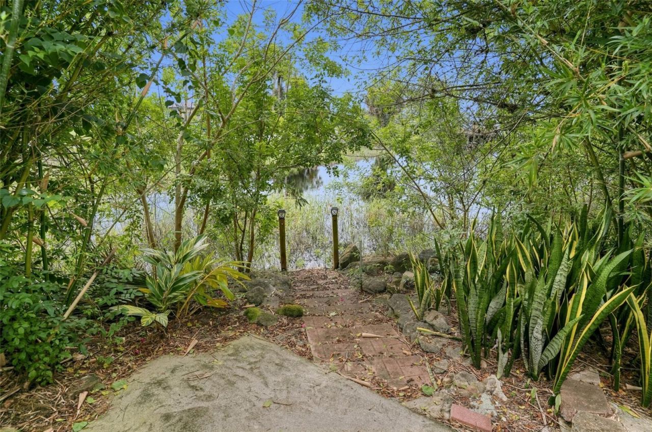 585 Amber Lane, Cocoa, FL 32926 Photo