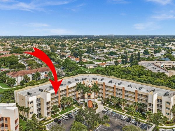 7775 YARDLEY Drive, Unit 403, Tamarac, FL 33321