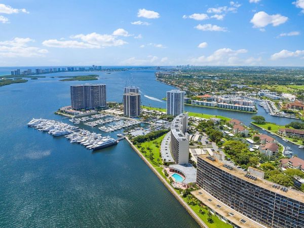 122 Lakeshore Drive, Unit G40, North Palm Beach, FL 33408