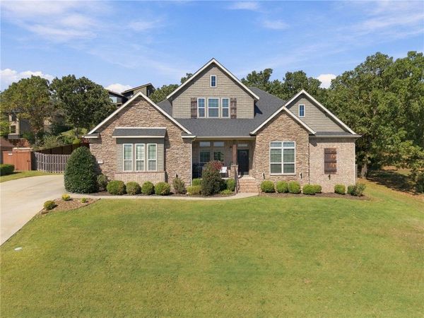 3206 E Crestline Place , Fayetteville, AR 72701