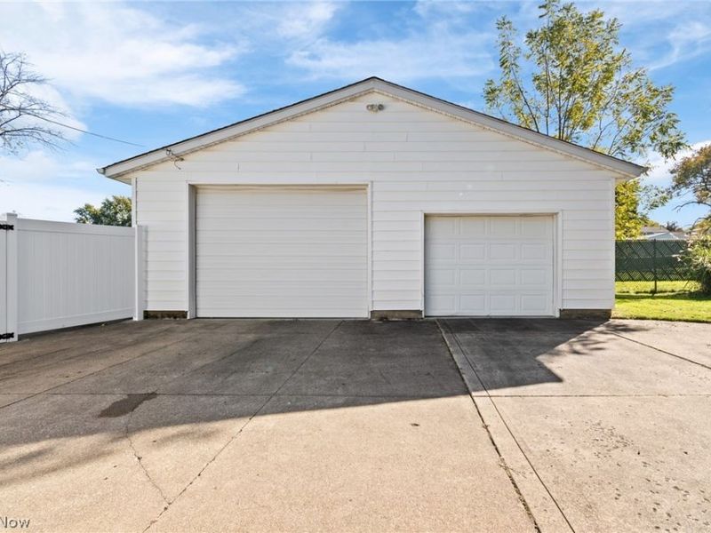 664 Scott Place NW, Massillon, OH 44647 Photo 3