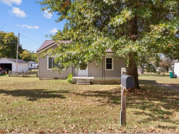 106 Park Cir , Waverly, TN 37185